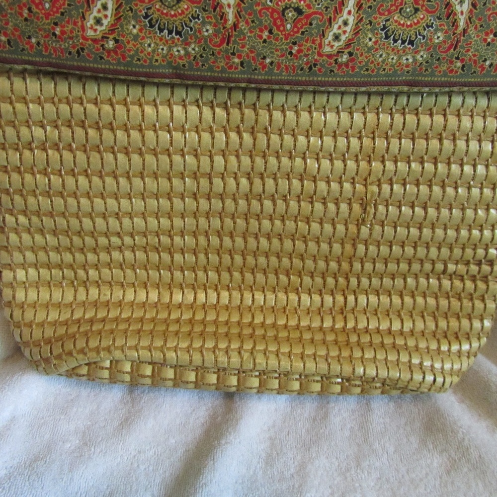 Maggi B Straw Purse W/Fabric Trim & Bamboo Handles - Picture 6 of 8